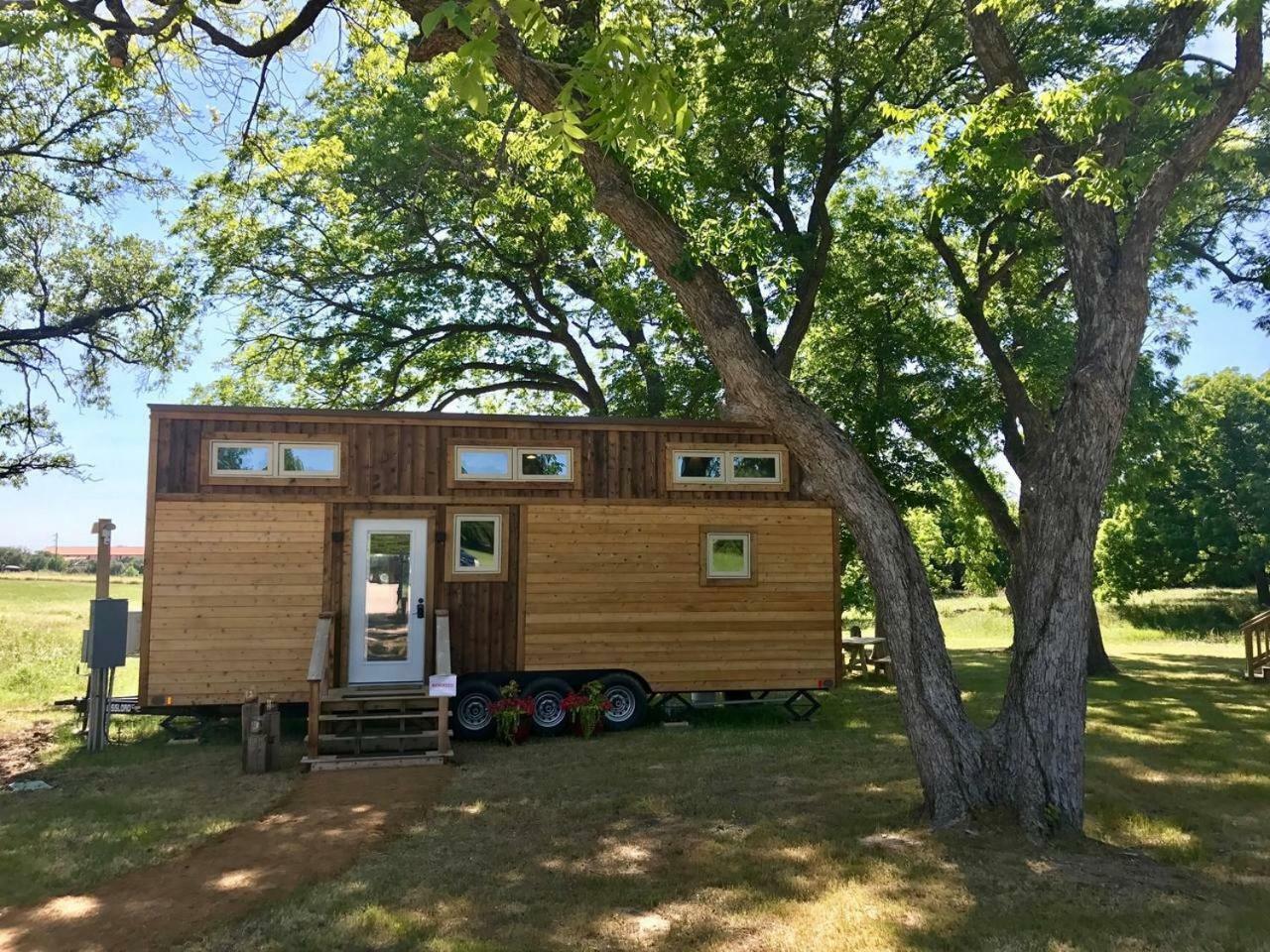 Montana Escape Elegant Tiny House In Waco Near Magnolia Βίλα Εξωτερικό φωτογραφία